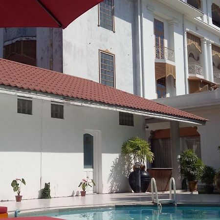 Yuzana Garden Hotel Γιανγκόν Εξωτερικό φωτογραφία