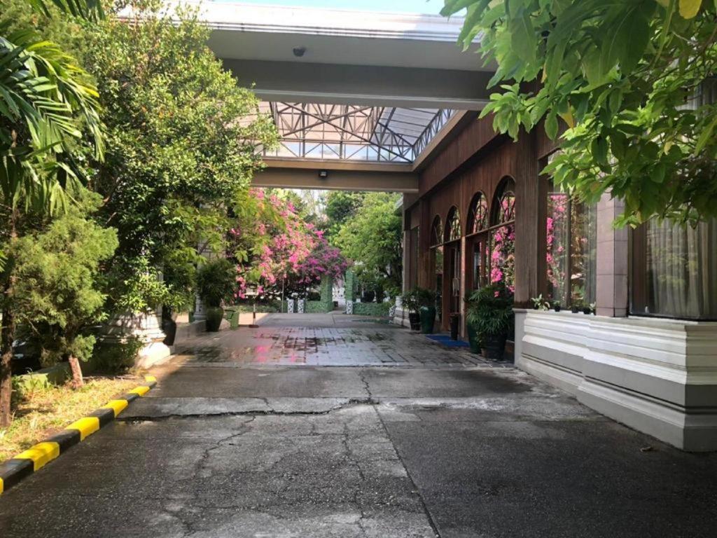 Yuzana Garden Hotel Γιανγκόν Εξωτερικό φωτογραφία