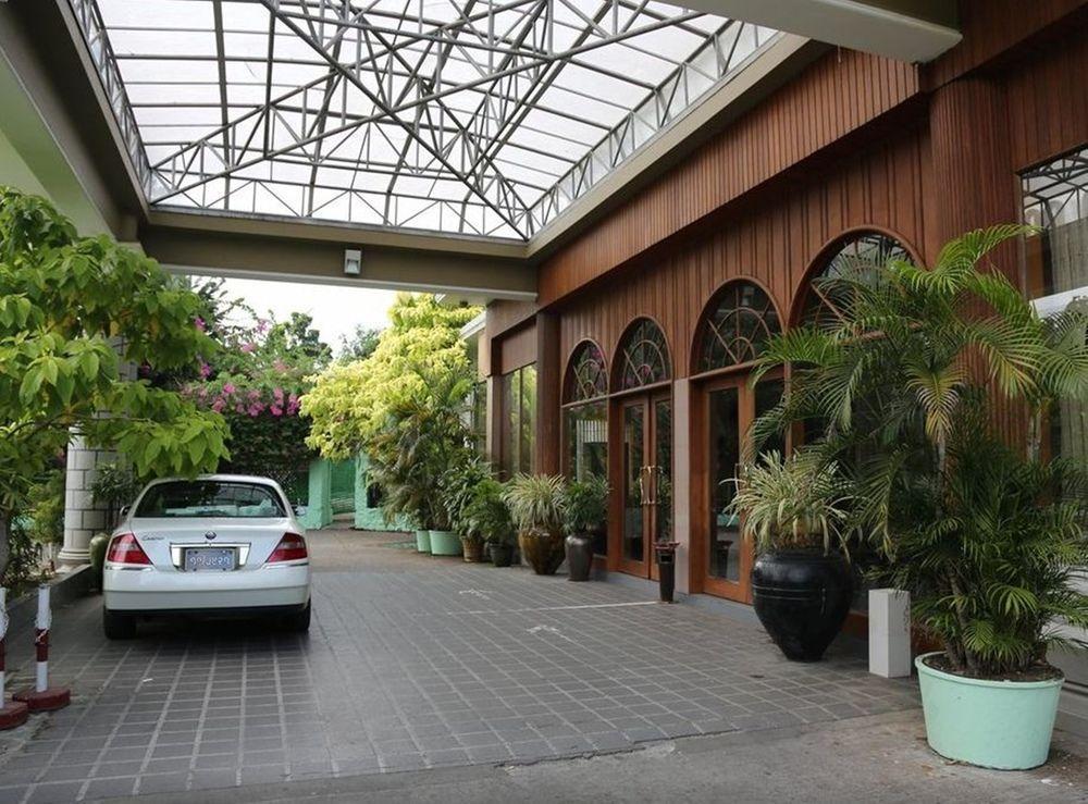 Yuzana Garden Hotel Γιανγκόν Εξωτερικό φωτογραφία
