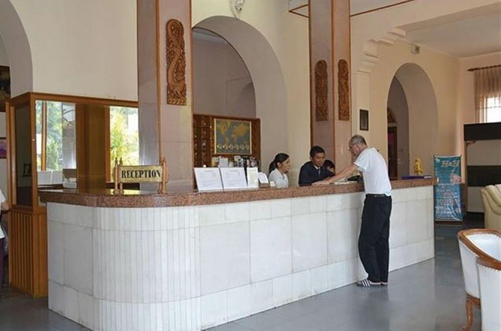 Yuzana Garden Hotel Γιανγκόν Εξωτερικό φωτογραφία