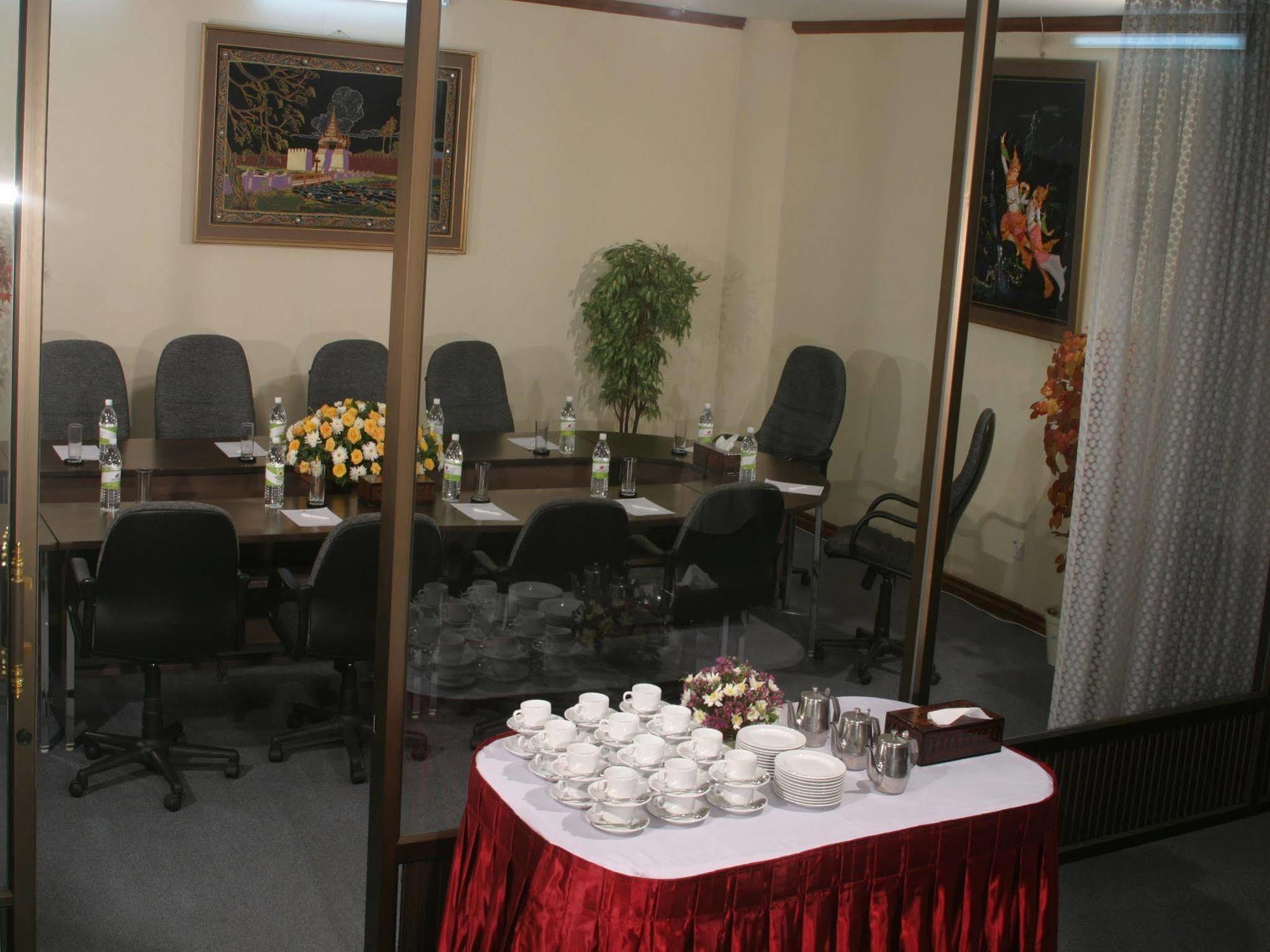 Yuzana Garden Hotel Γιανγκόν Εξωτερικό φωτογραφία